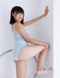 疯狂撞击美妇雪白的大肉臀-www.1hhh.com